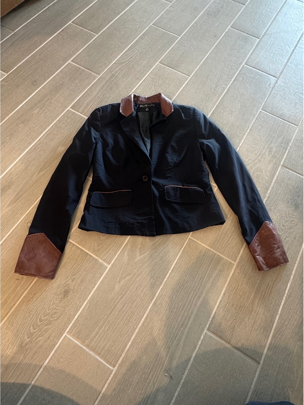 Elizabeth and James Boy Navy Blue Blazer with Brown Leather Accents Size 10